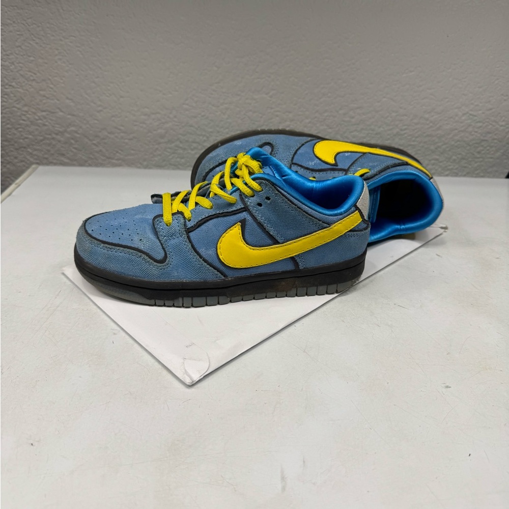 Nike Kids Sneakers in Blue and Yellow